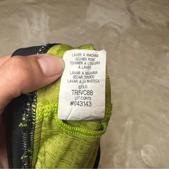 Trina Turk Recreation Floral Striped Keyhole Racerback Sports Bra Size XS - Picture 3 of 9